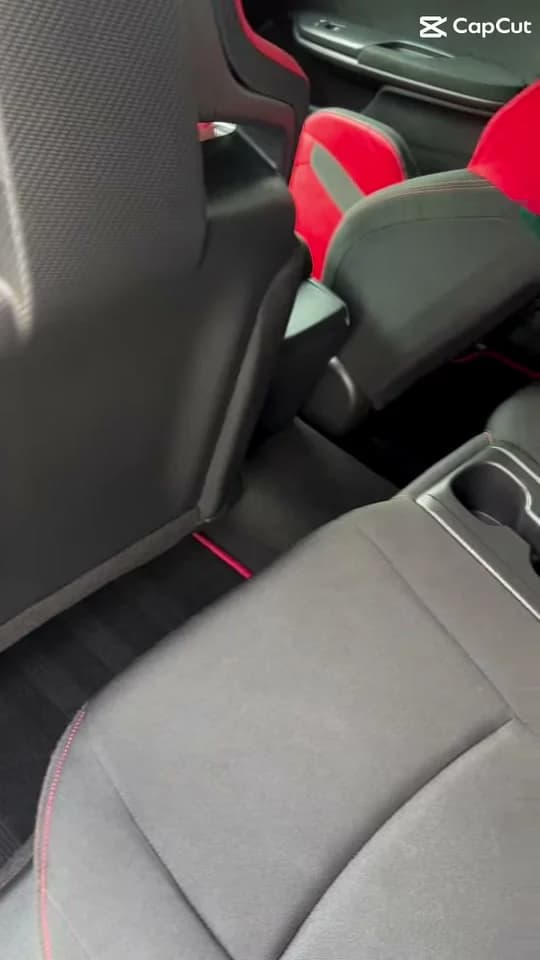 Clean Civic Type R interior